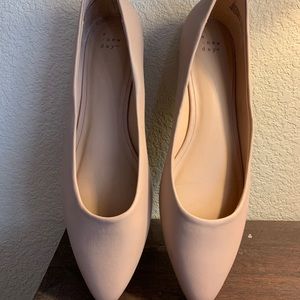 Women’s Flats Size 11
